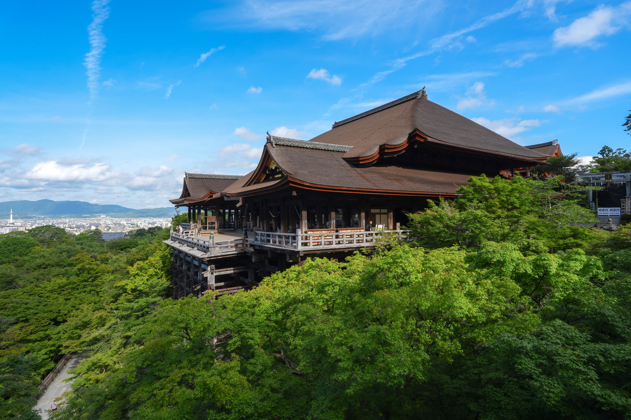 Kiyomizu-dera & Historic Higashiyama Walk